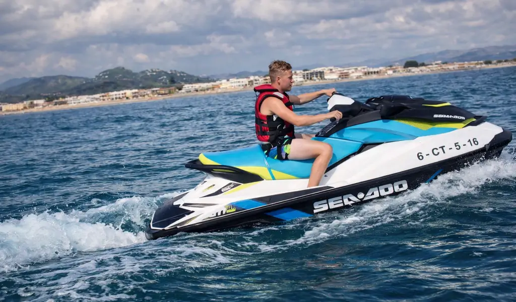 Motos de agua Oliva - Alquiler motos de agua / Jet Ski Oliva
