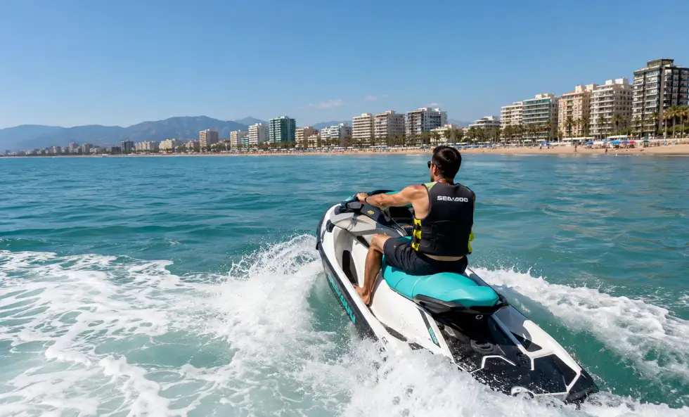 Mejores rutas en moto de agua en Gandía para este Verano 2026